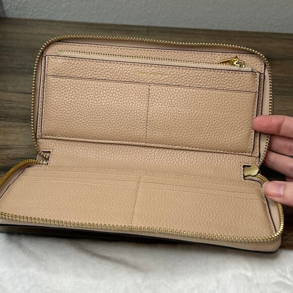Tory Burch Zip Wallet Pebbled Leather - Picture 7 of 10